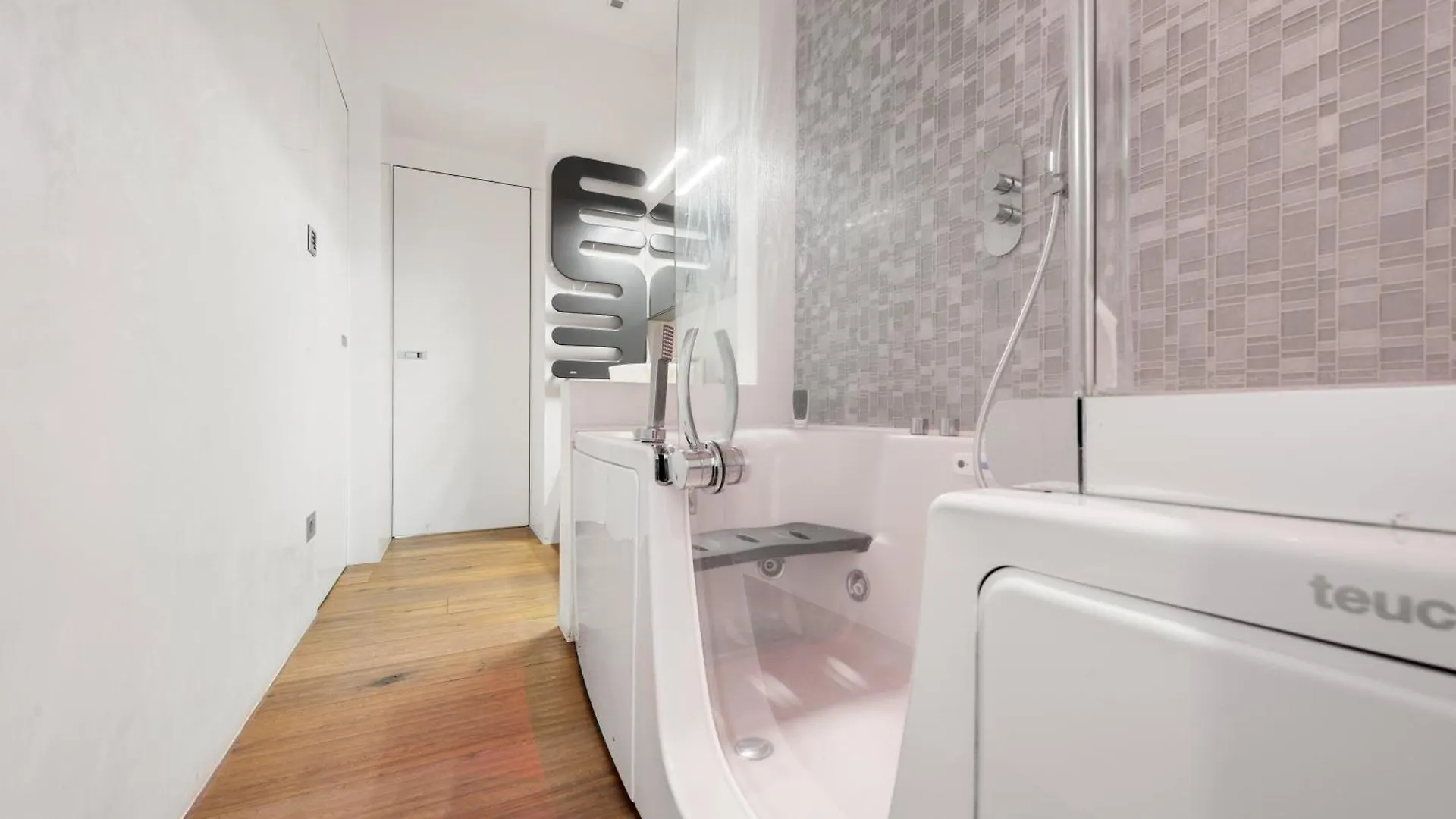 Idromassaggio Brera - 5 Min Duomo Apartment Milan