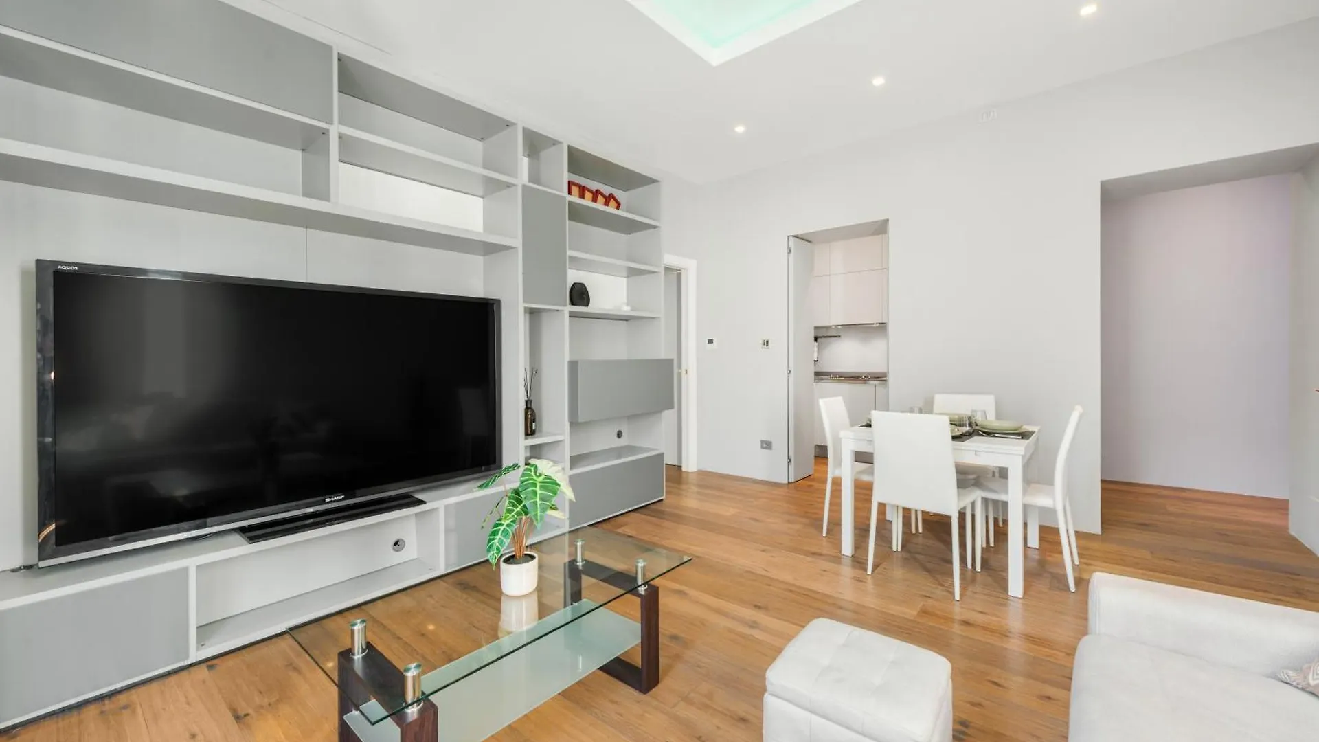 Idromassaggio Brera - 5 Min Duomo Apartment Milan